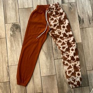 WIN WIN Sherpa bottoms size small